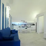 아파트 A Marina On Sanremo Seaside 부사나 누오바