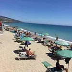 아파트 A Marina On Sanremo Seaside