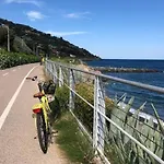 A Marina On Sanremo Seaside 부사나 누오바
