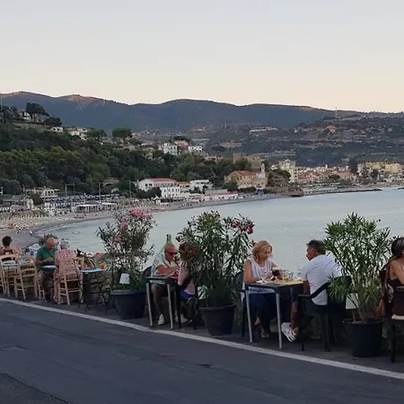 Διαμέρισμα A Marina On Sanremo Seaside *